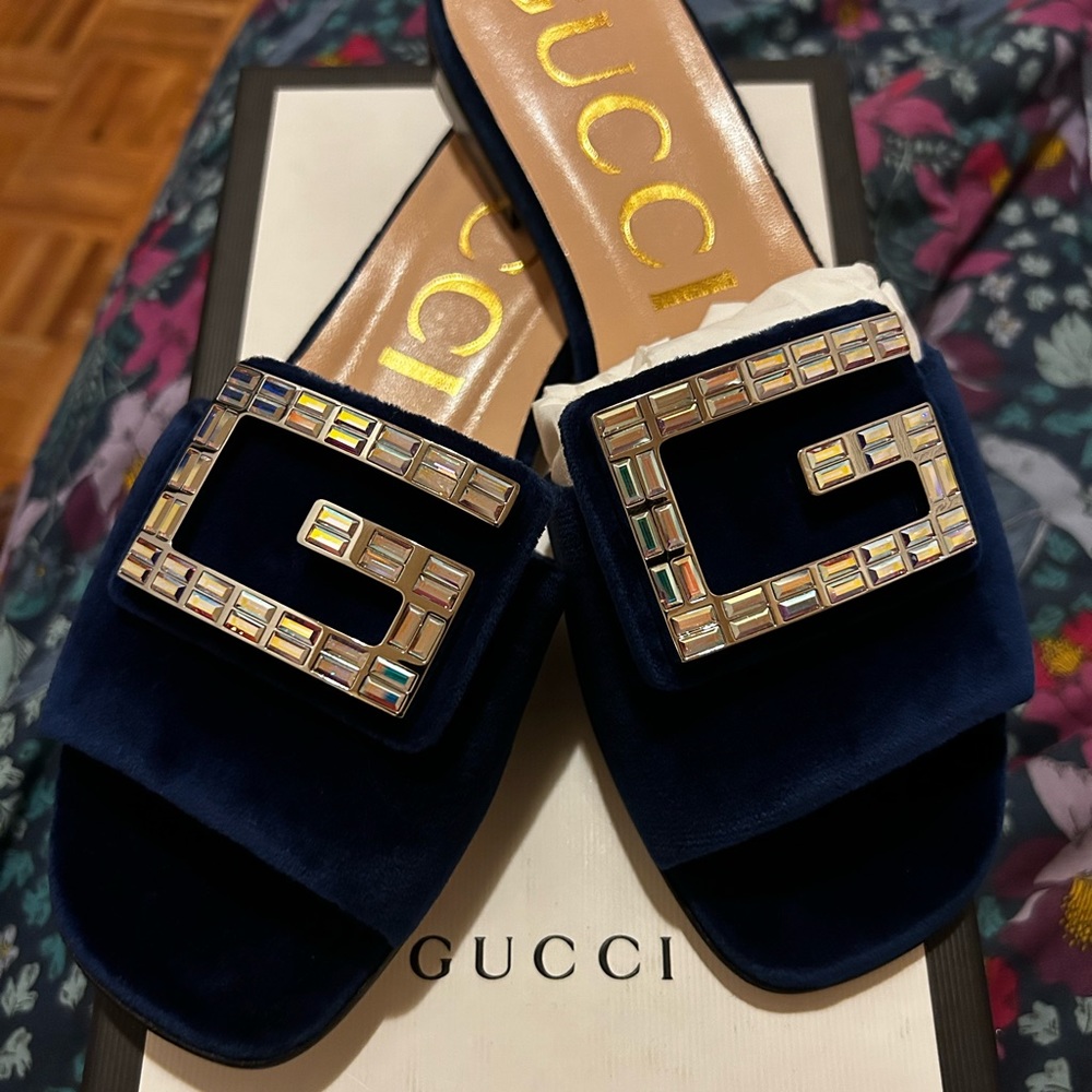 ⭐️⭐️⭐️GUCCI SIZE 8⭐️⭐️⭐️